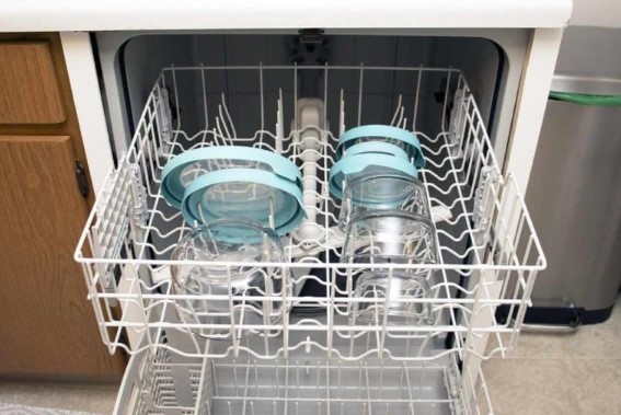 Can You Put Pans In The Dishwasher 4