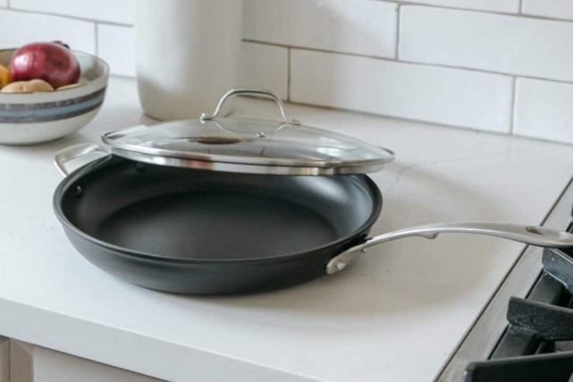 Healthiest Pans To Cook With 3