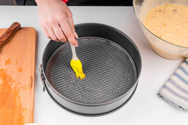 How To Grease A Pan 3