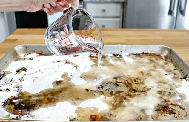 How To Clean Baking Sheets 1