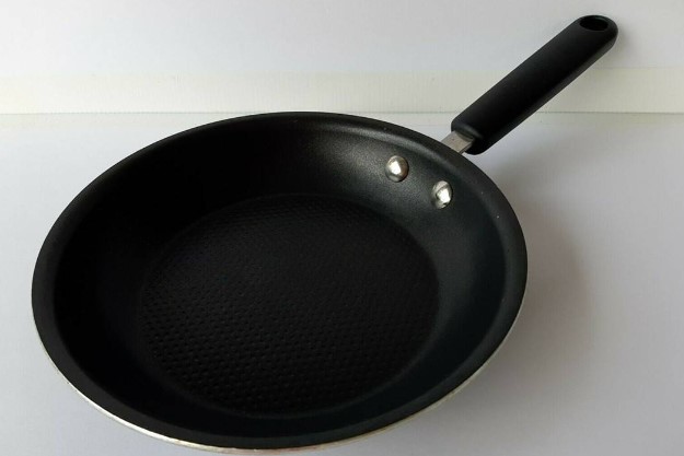 Pros And Cons Of Hard Anodized Cookware 2