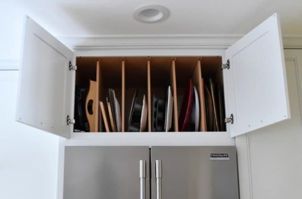 How To Organize Baking Pans 1