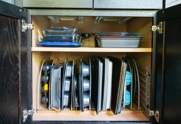 How To Organize Baking Pans 13