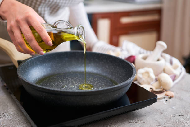 How To Season A Ceramic Pan 2